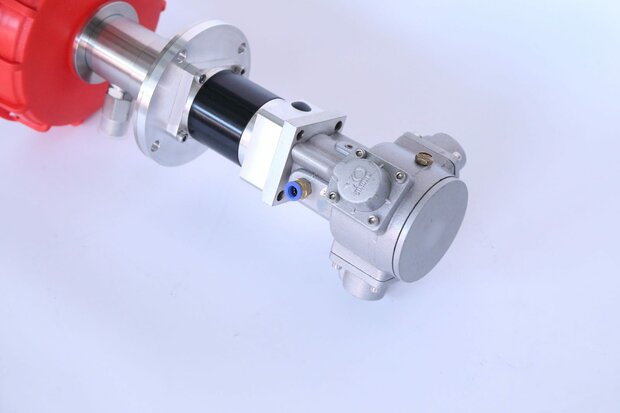 TCP PneumaForce – IBC/Drum Cleaner – Pneumatically Driven